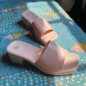 Urban Outfitters Pink Plastic Polly Pocket Barbie Slip On Sandals - Size 7